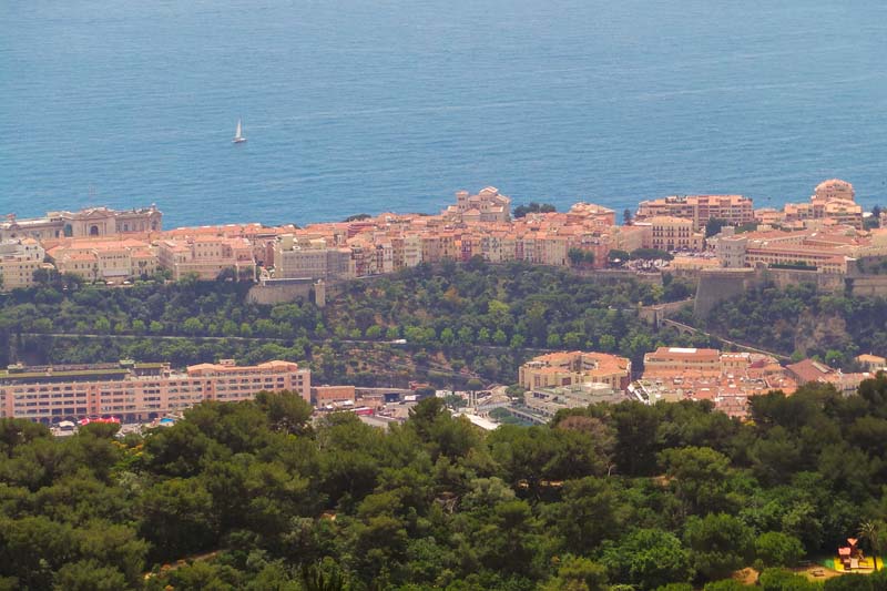 Vistas de Mónaco, camino a Milán